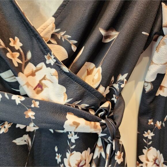 New Floral Dress V- Neck Wrap Dress Bodycon Belted Women's Size M - Picture 5 of 7